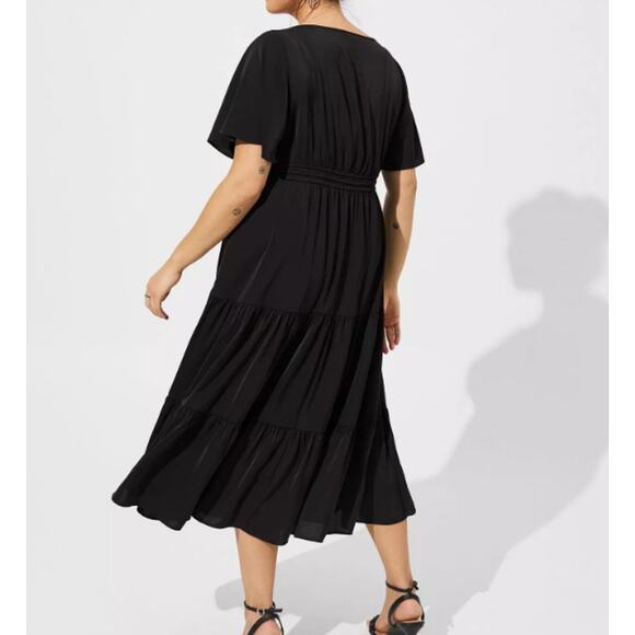 New Torrid Womens 3X Dress Tea Length Studio Crepe De Chine Tie Neck Tiered Midi - Picture 2 of 9